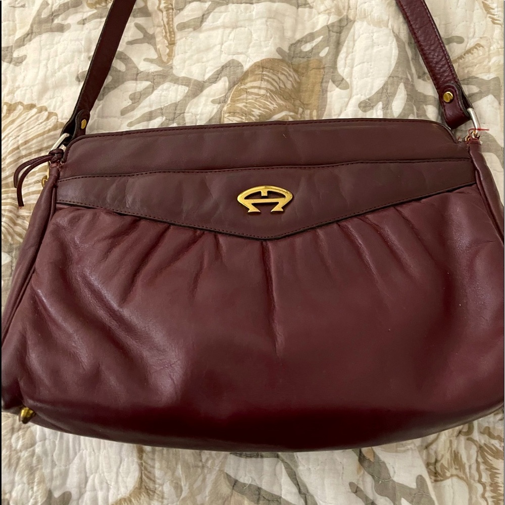 Vintage Etienne Aigner handbag.